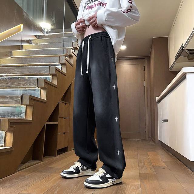 Chrome Hearts' new spring and autumn couple's cross-stitched washed sweatpants a