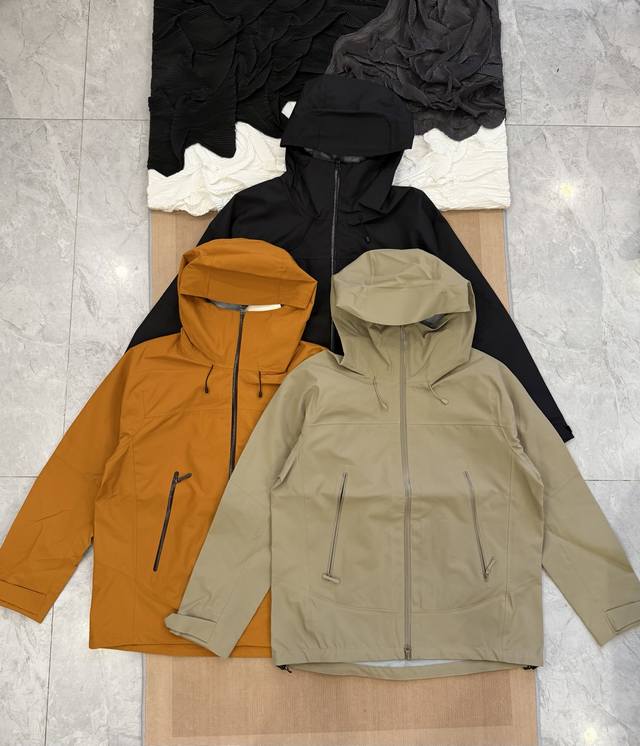 Kolonsport Hardshell Outdoor Windproof and Waterproof Jacket embodies the spirit