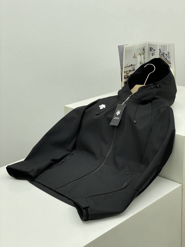 Descente*25 Autumn Men's Multi-Training Waterproof Hooded Softshell Jacket! Top-