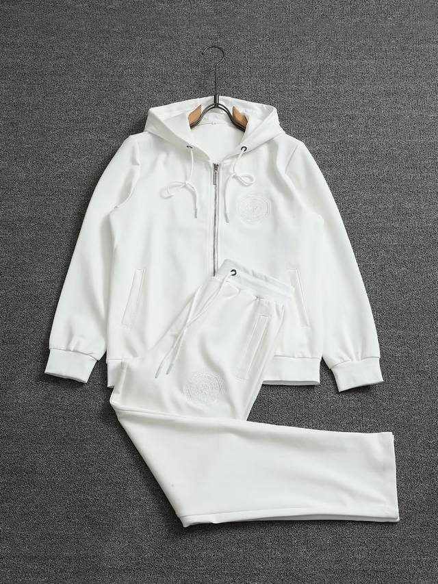 Str suit Craftsmanship: Embroidered Logo Color: Picture color Fabric: High-quali