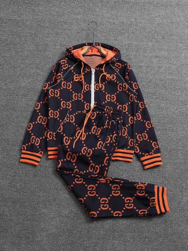 Gucci Hooded SuitCraftsmanship: Jacquard CustomizationColor: Picture ColorFabric