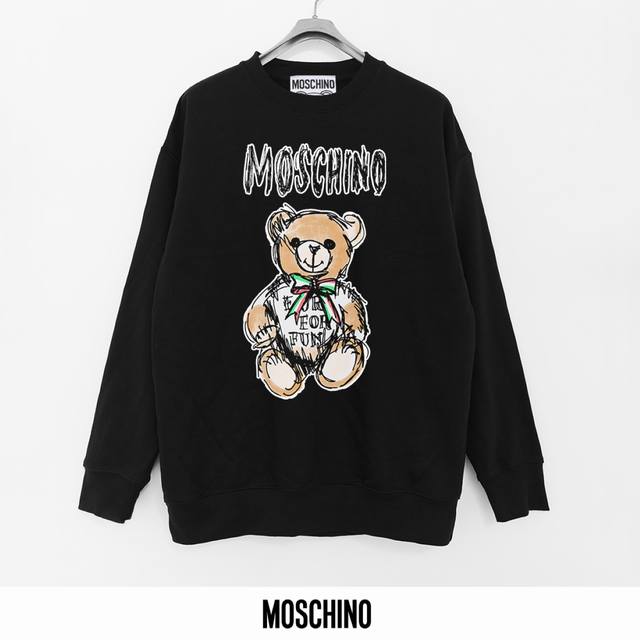 Moschino 440g printed terry crewneck sweatshirt. Breathable pure cotton fabric i