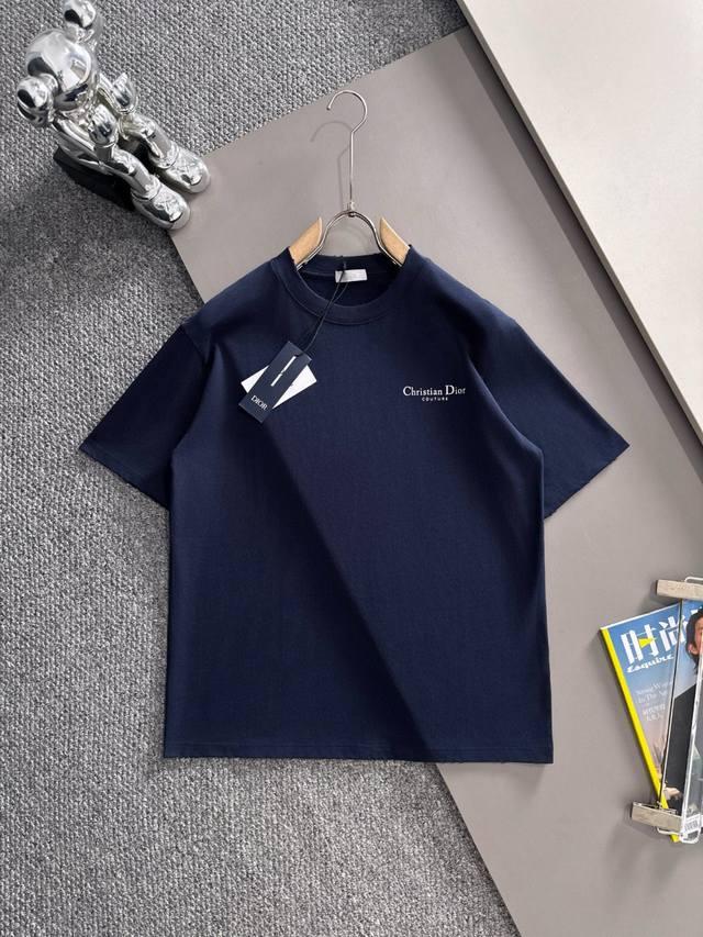 Dior's 2025 new short-sleeved T-shirt with gradient letters is a must-have for c