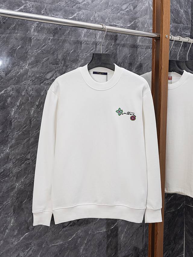 Style No. J018 Lv Donkey's classic small flower and logo embroidered round neck