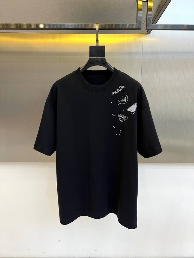 Prada, 2025 new men's short-sleeved T-shirt, made from imported 32-count, 100% c