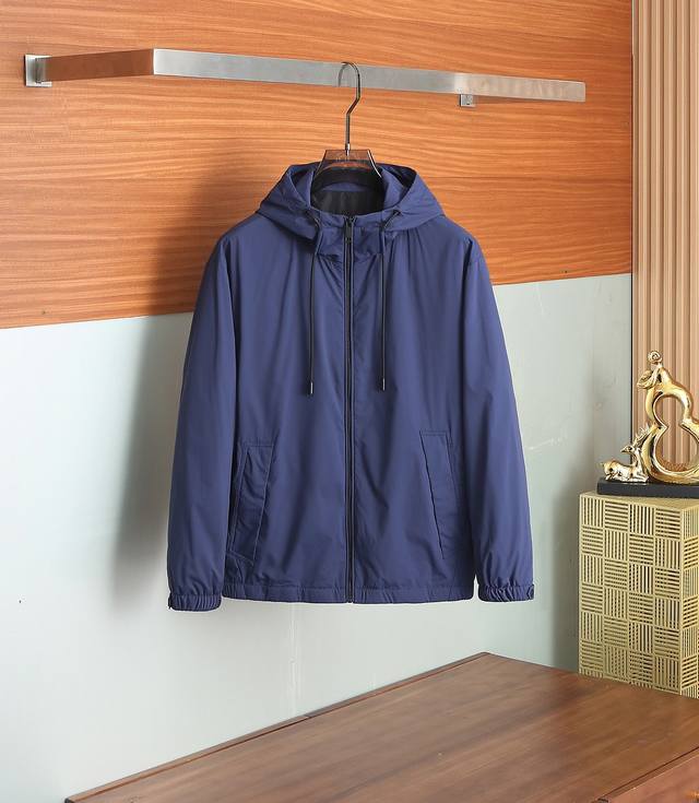 The new autumn and winter Zegna hooded casual jacket, the same style as the Zegn