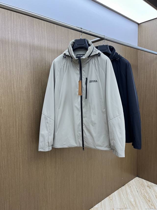 Autumn/Winter Zz 2540Ss Early Fall New Release: This Zegna hooded, lightly padde