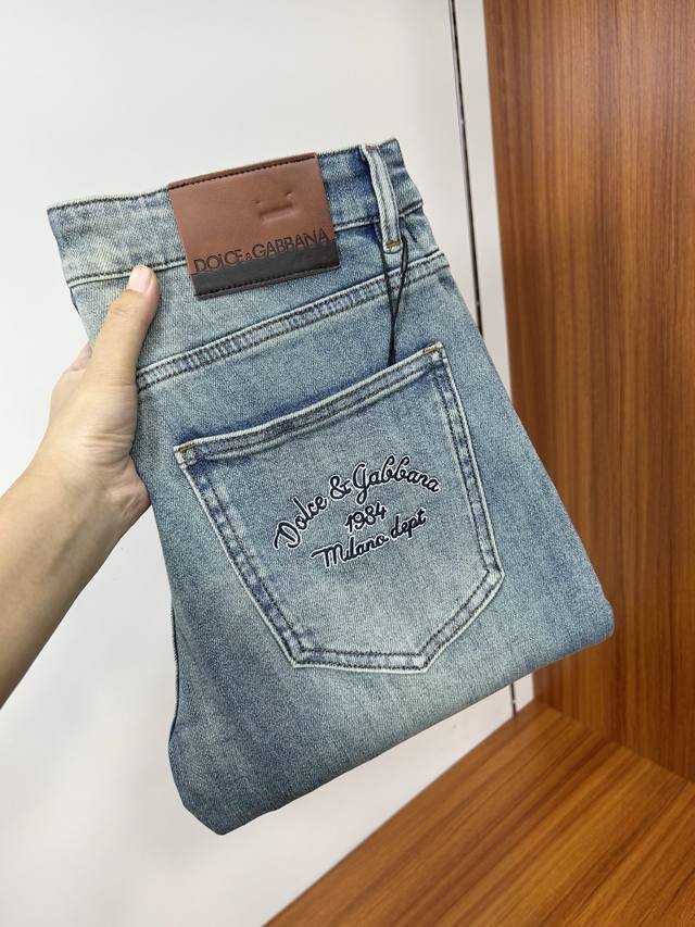 Dg 25 new casual jeans are made from carefully selected original fabrics for a s