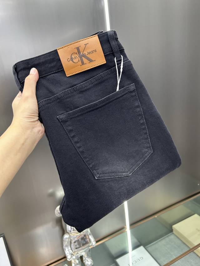 Ck 25 new casual jeans are made of carefully selected original fabrics, soft and