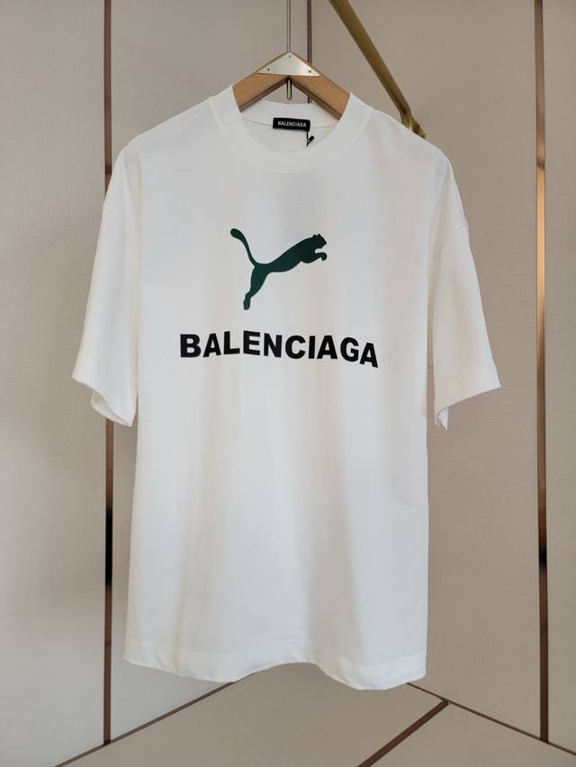 Balenciaga x Puma collaboration T-shirt. Contrasting color design, simple yet s