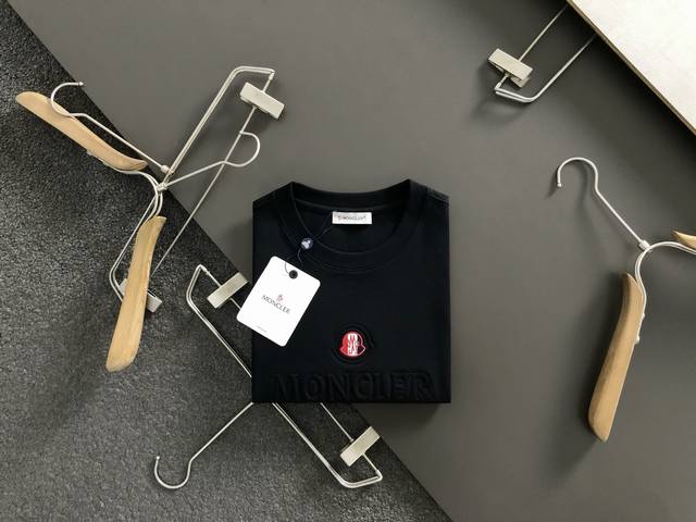 Mon* Fit S-Xxl 2025 Spring and Summer Black Embossed Letter Labeling Short Sleev