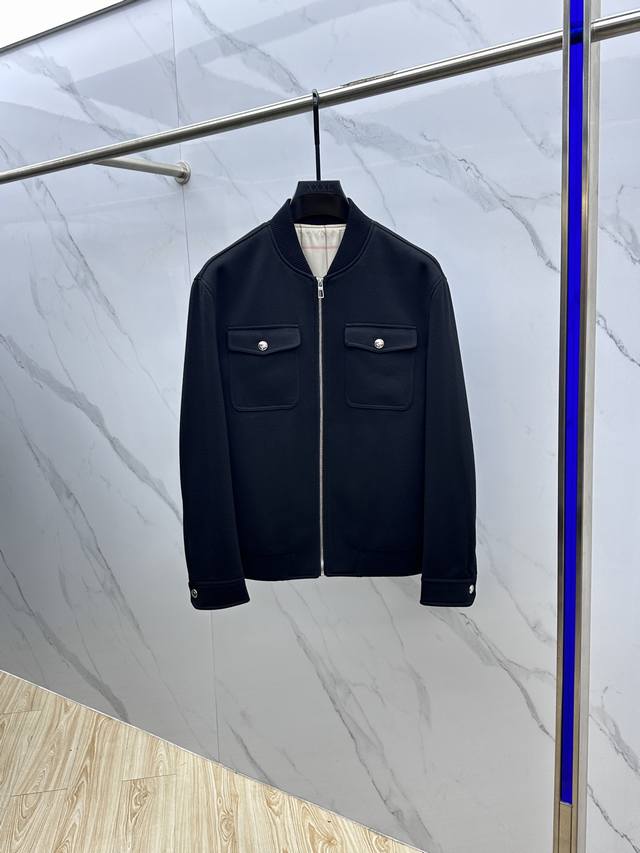 Lp New baseball jacket! Exclusively custom-made fabrics, with a simple, elegant,