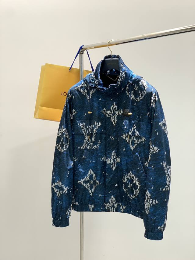 Louis Vuitton, the latest fall 2025 collection, available in-store, original, st