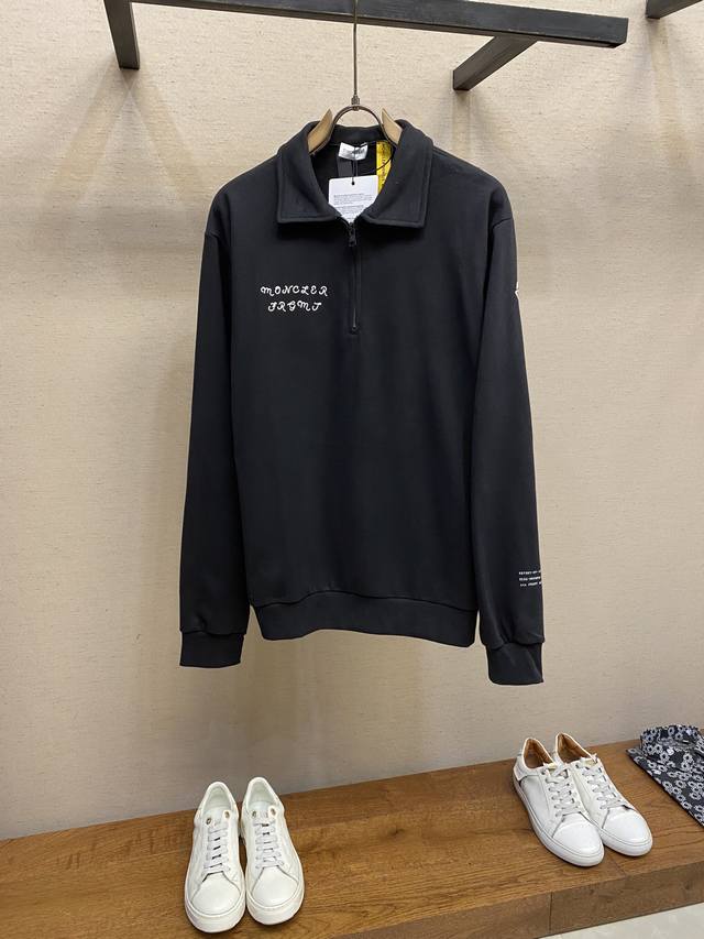 Moncler, Moncler embroidered printed lapel sweatshirt Fabric: Made of 380g brush