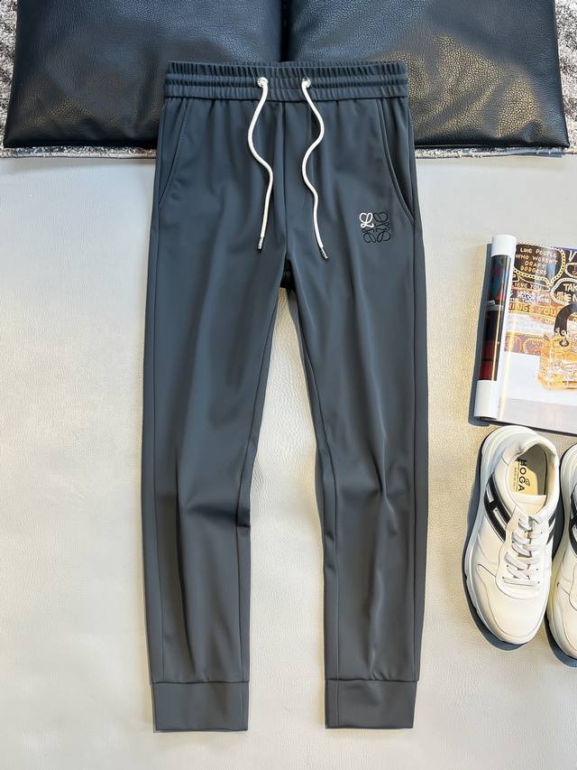 Lo# 2025 Autumn/Winter Casual Pants offer a refreshing aesthetic interpretation,