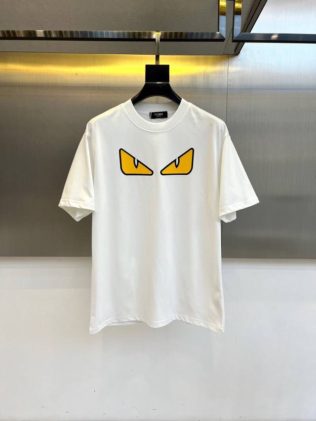 Fendi, 2025 summer men's round neck fashionable three-dimensional letter casual