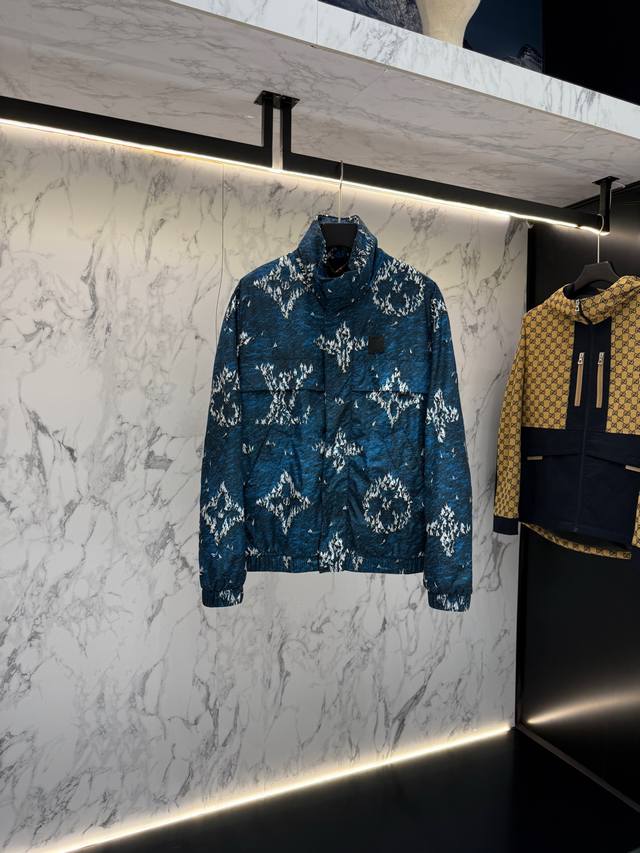 Lv Autumn 2025 latest fashion designer jacket. Detailed and crafted, this jacket