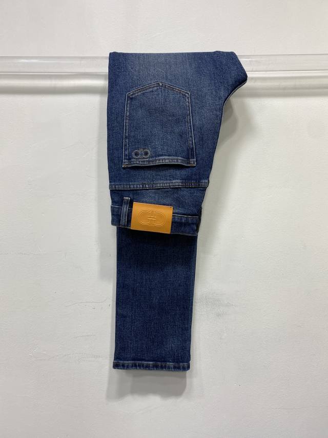 Ferag* men's trousers fabric is thick and elastic, with skinny pants version Siz