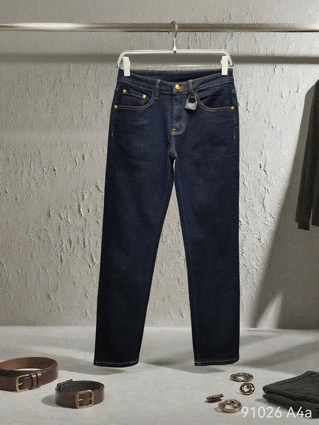 New fall/winter Lv color-lock blue denim, comfortable and slightly stretchy fab