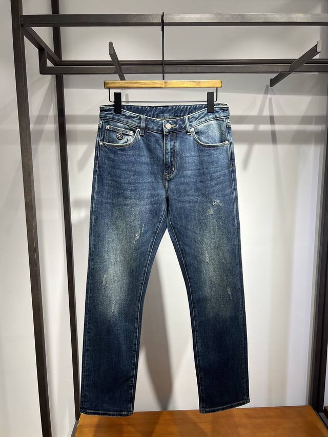 New! Joint model, soft, comfortable, breathable, stretchy small straight jeans,