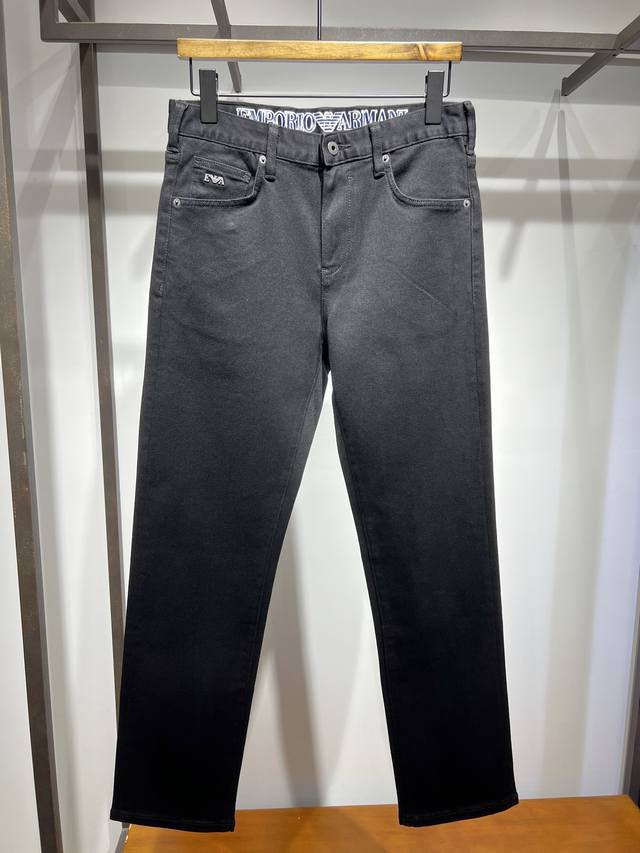New model, black, soft, comfortable, breathable stretch slim straight jeans, si