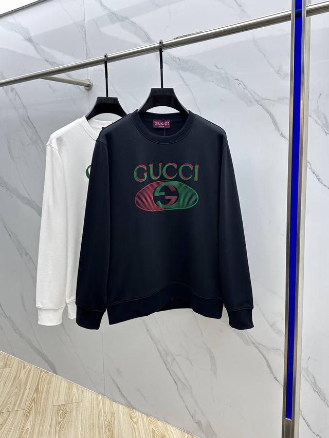 Gucci*Gucci's new crewneck sweatshirt for early fall 2019, available for both me