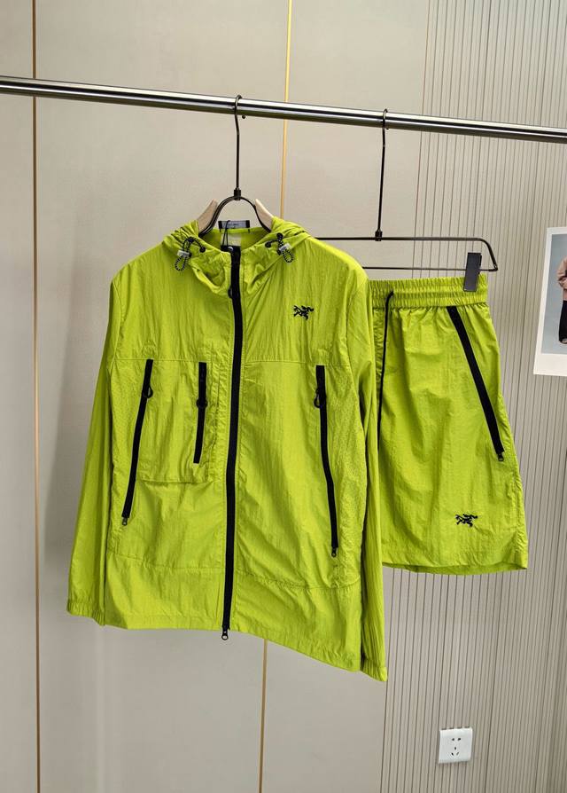 Arc'teryx. 2025 Spring and Summer classic sun protection suit, super soft fabri