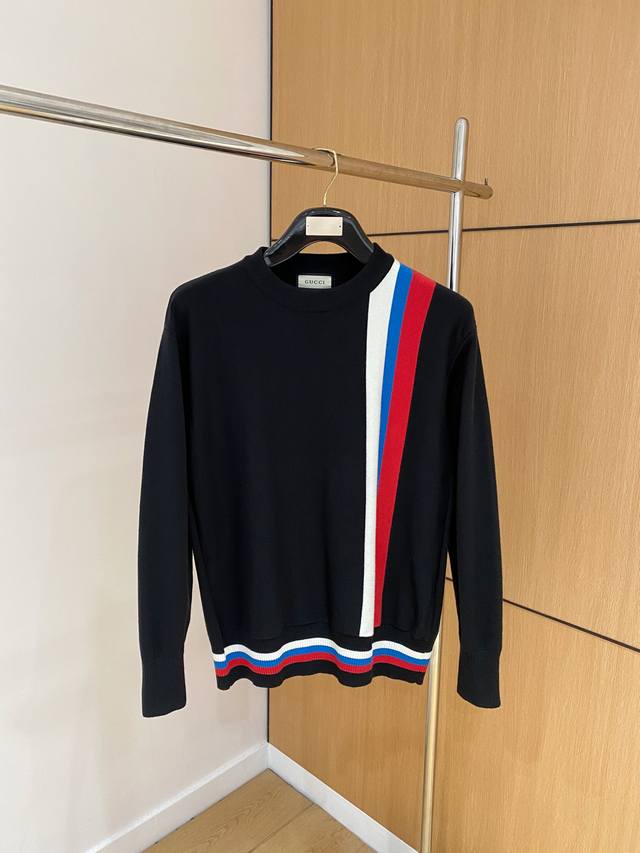 Gucci's latest crewneck sweater for fall/winter 2025, now available in stores!