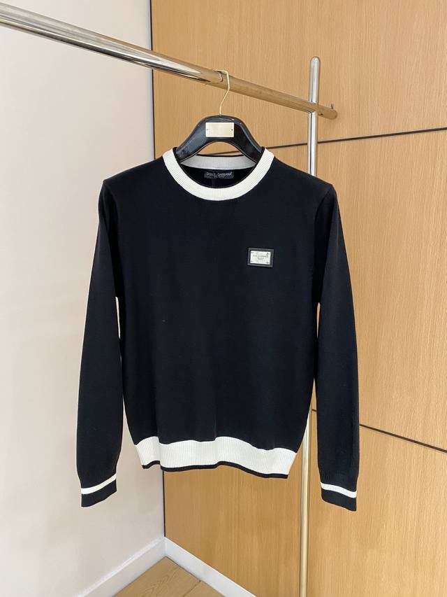 Dolce & Gabbana's latest autumn/winter sweater collection, a 1:1 replica of the