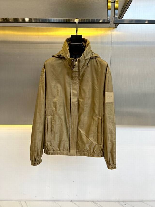 Fendl, 25Fw's new spring/summer men's hooded jacket, perfect for both business a