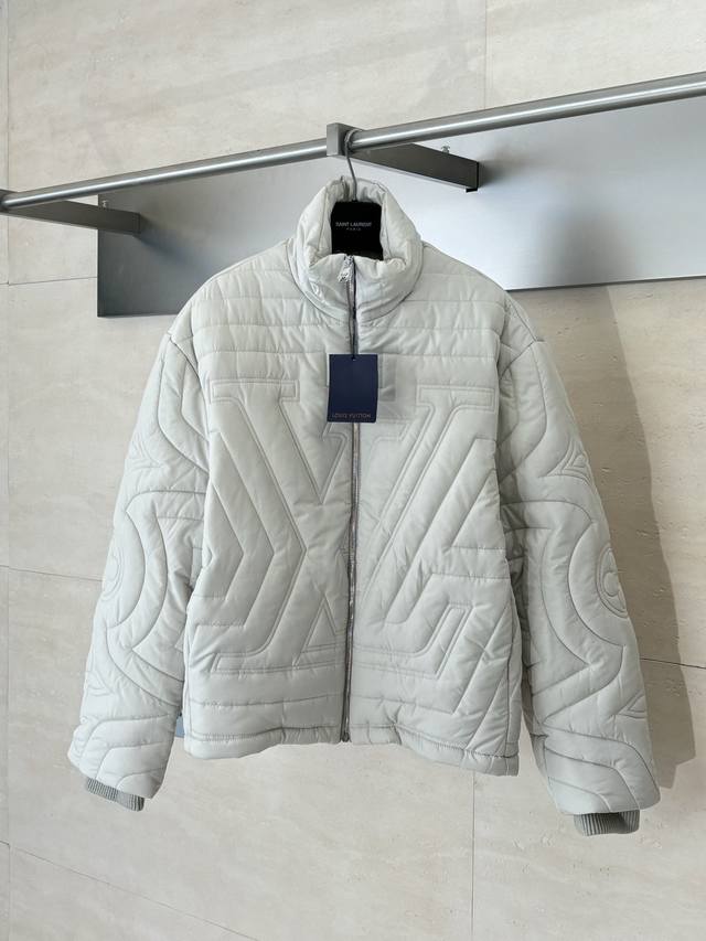 Lv Louis monogram embroidered solid color quilted padded jacket DDD. The diamond