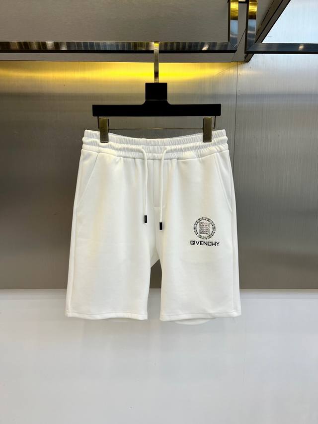 Givenchy, 25S new summer casual shorts! Drawstring embroidered logo design. Sim