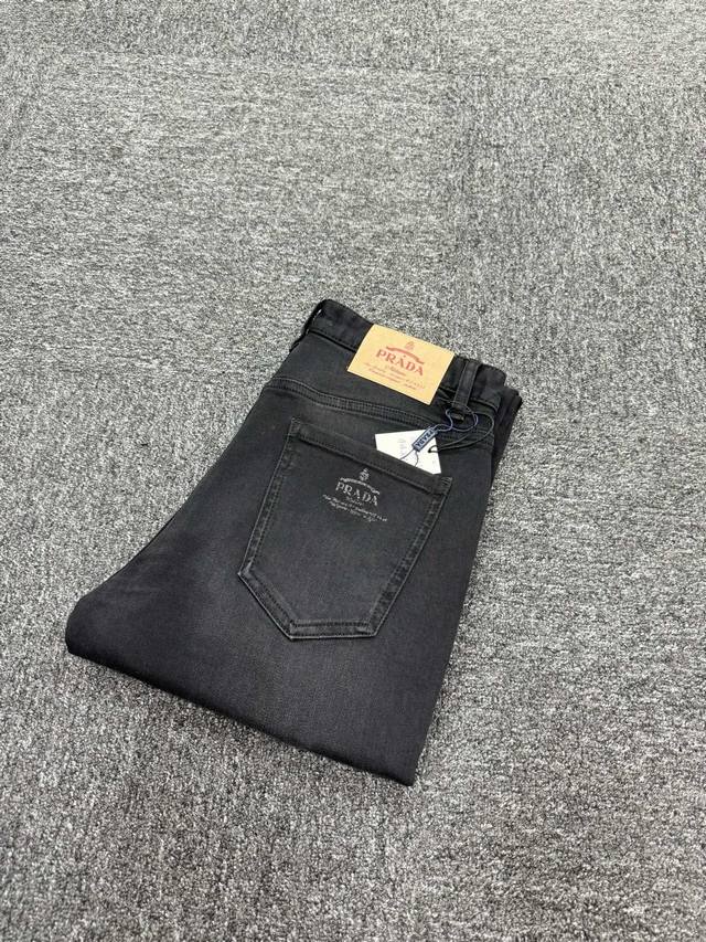 Pd New arrivals! 2030 Fall/Winter hot new arrivals available in-store. Premium,