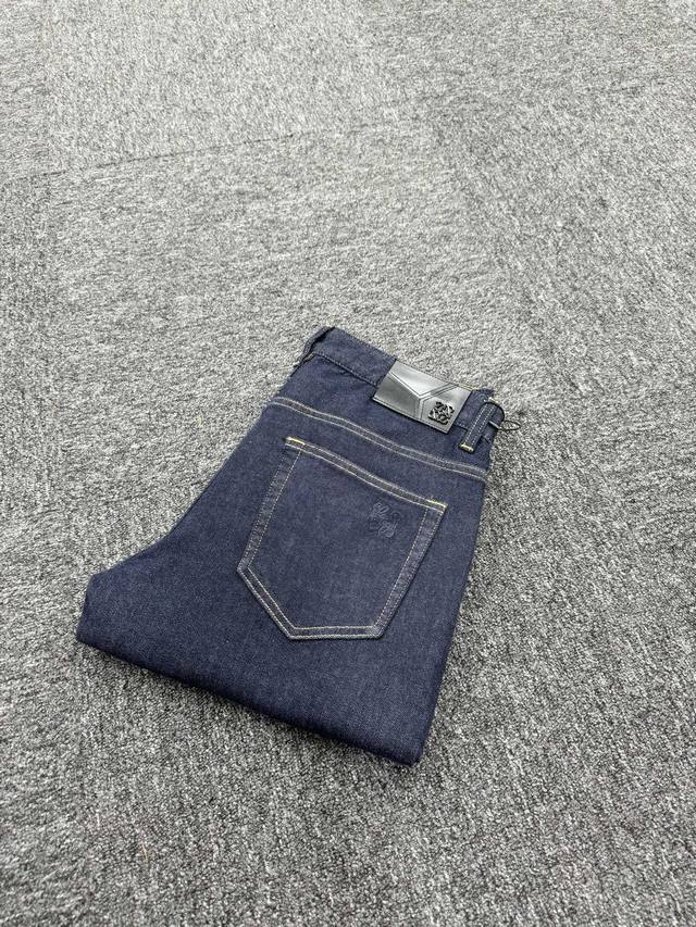 Lw New Arrivals! 2030 Fall/Winter Hot New Arrivals Available Now in-store! Premi