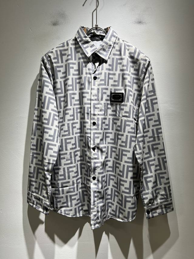 Fen*Di's new men's long-sleeved shirt for fall 2025. This trendy, affordable lux