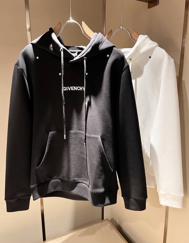 Giv*Chy's new unisex hooded sweatshirt for Fall/Winter 2025 injects a new energy