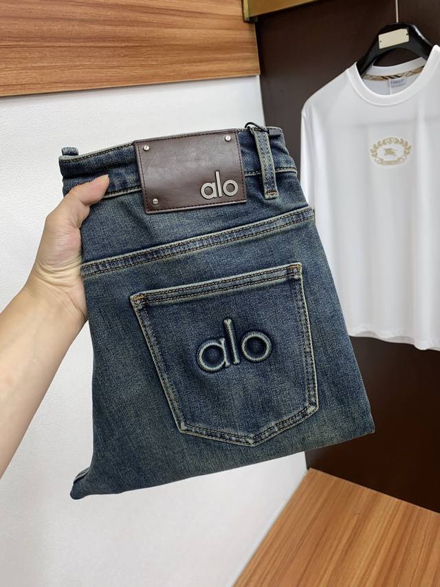 Alo 25Ss new men's slim straight jeans for fall and winter. These new jeans are