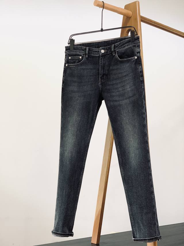 Prada's new jeans from the Prada 2025 Early Fall collection are high-fashion den