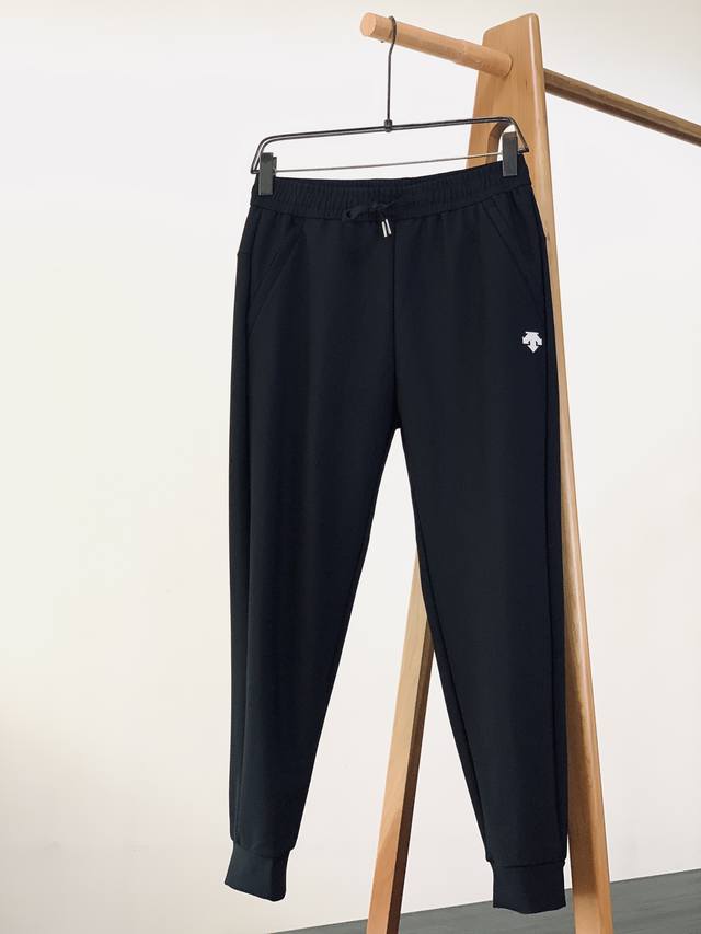Descente 2025FW Early Fall New Arrival Fashion Drawstring Casual Pants, a premiu