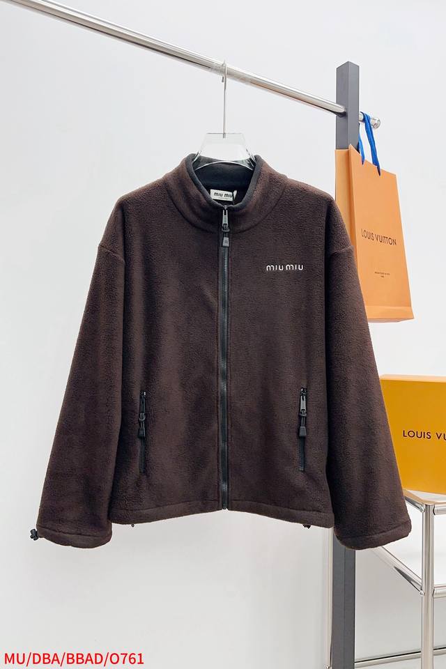 O761 Mu Miu Miu Brown Polar Fleece Jacket Size: S-Xl This Miu Miu 25 Autumn/Wint