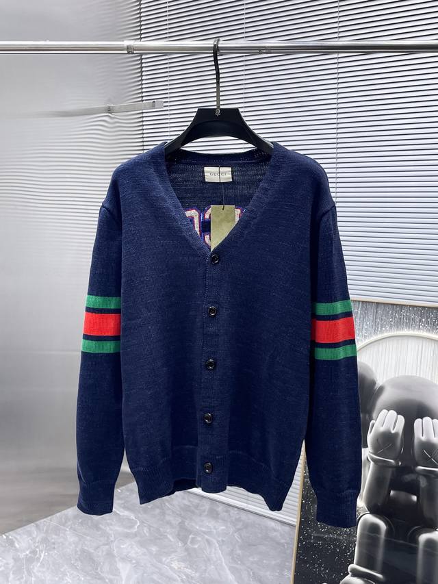 Gucci's new 2025Ss wool blend long-sleeved cardigan sweater, a high-end version!