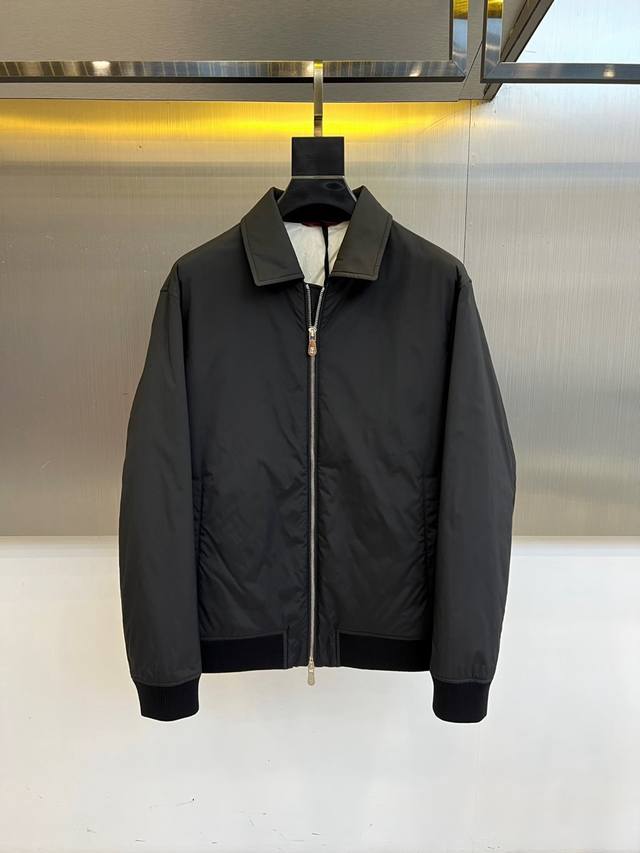 Brunello Cucinelli-Bc, a high-quality 2025 Fall/Winter jacket. Minimalist lines