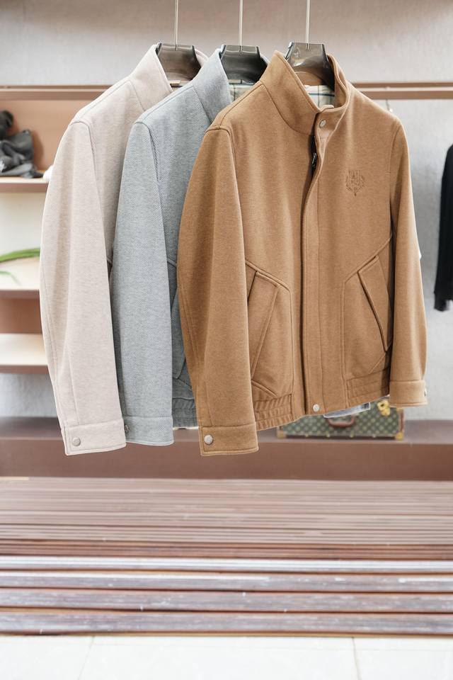 Lp - Classic men's business casual jacket with a small stand-up collar. This cla