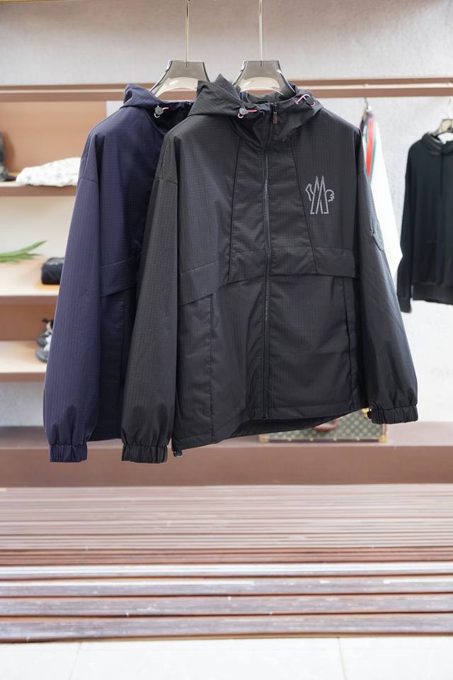 Moncler 2025 Autumn Jacket! This year's new counter product, a cool and popular