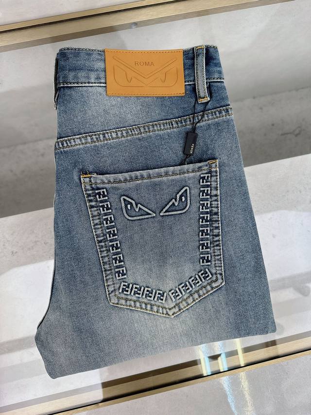 Fendi's new 2025 Spring/Summer men's casual jeans, top quality! Order through ou