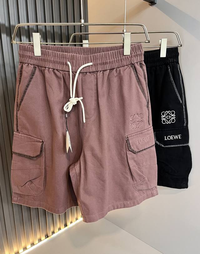 Loe*We's new Spring/Summer 2025 unisex casual denim shorts. Made in Italy, these