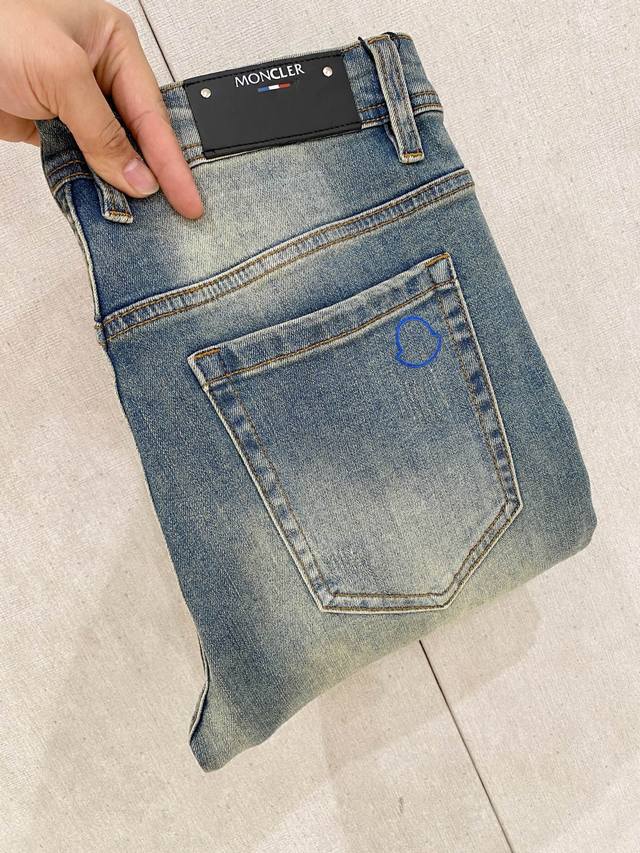Moncler's new high-end exclusive 25Ss four-season style, the hottest jeans in th