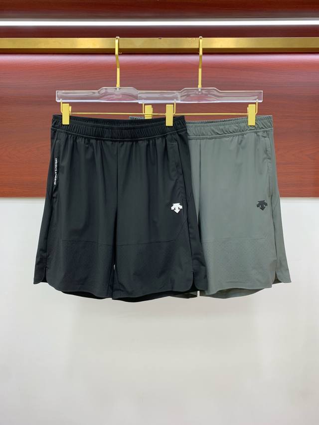 Descente's new 2025 Spring/Summer casual shorts! Available now on the official