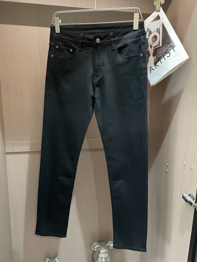 Tf The latest jeans from the counter. The fabric, style and workmanship are supe