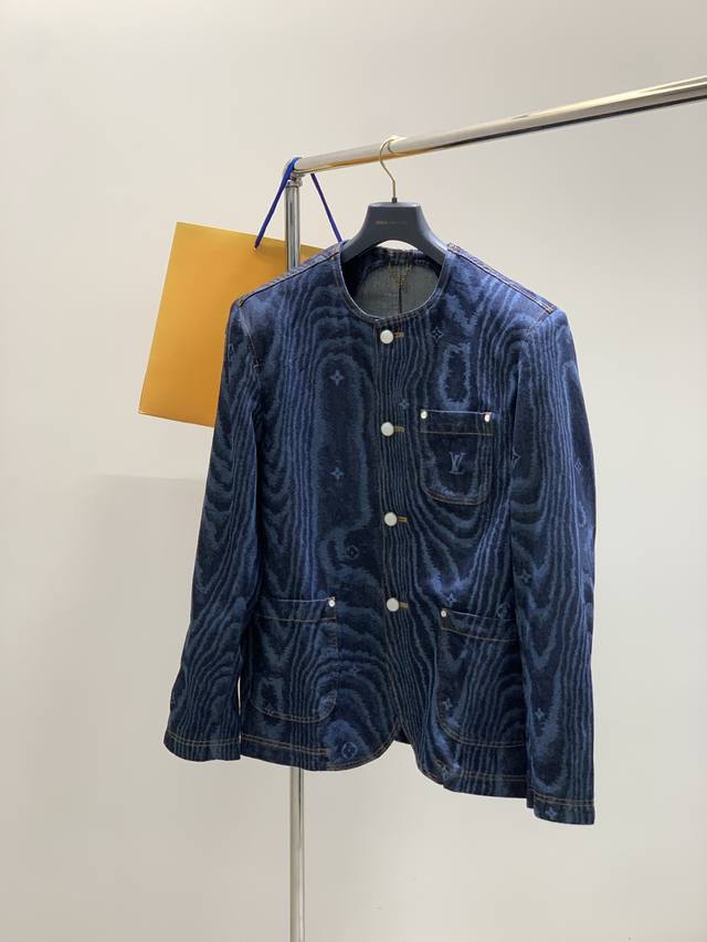 Louisvuitton, the latest fall 2025 collection, available in-store, original, sty